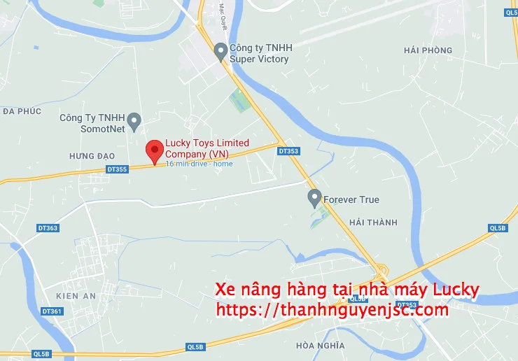 Xe nâng hàng bốc dỡ máy móc tại nâng hàng tại nhà máy Lucky - Dương Kinh (thi công nâng hạ thực tế tại công trình) - Thành Nguyên