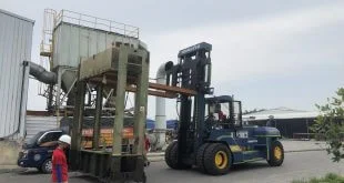 Sức mạnh xe nâng hàng 25 tấn