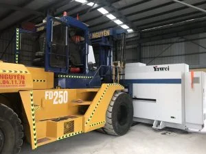 Xe nâng hàng siêu trọng 25 tấn nâng hạ thiết bị nặng tại Công trình cho thuê xe nâng hạ tại Hải Phòng ngày 04-05-2023 (thi công nâng hạ thực tế tại công trình) - Thành Nguyên