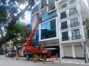 Xe cẩu bốc dỡ và nâng hạ thiết bị hàng hóa tại cho thuê xe cẩu Hải Phòng (phục vụ bốc xếp và vận chuyển hàng hóa an toàn) - Thành Nguyên
