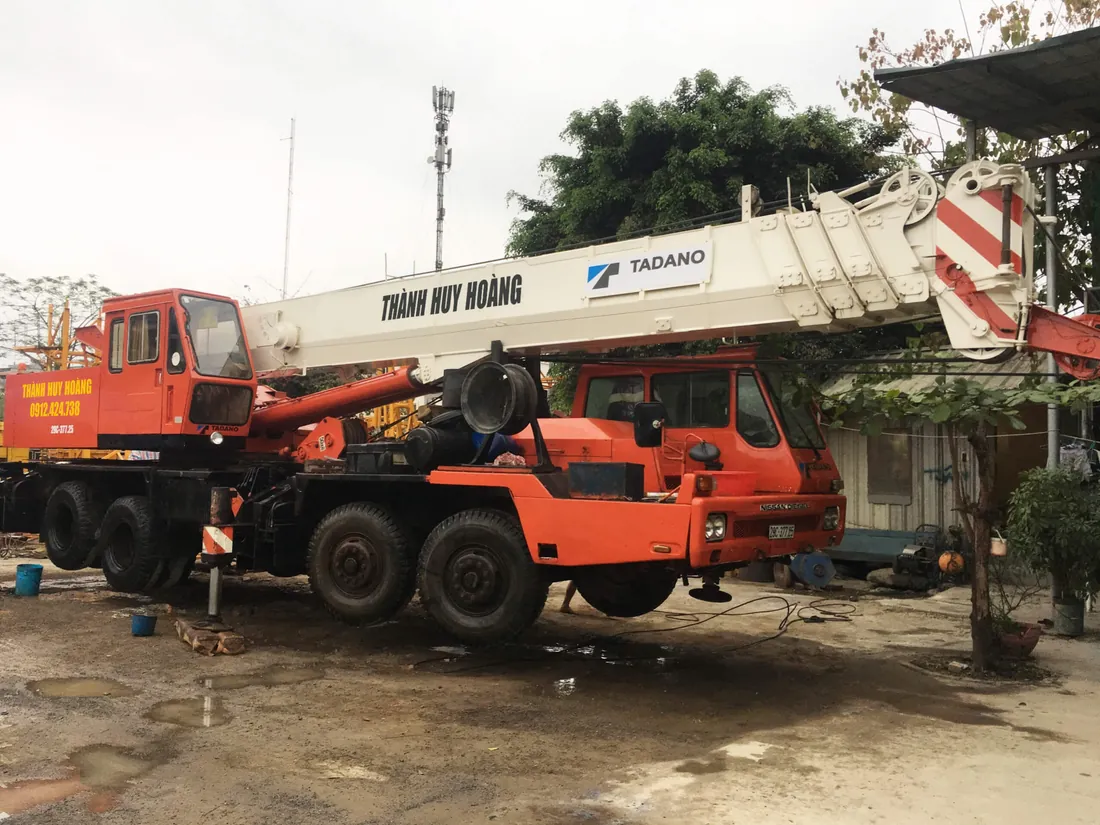 Cho thuê cẩu bánh lốp uy tín tại Hải Phòng - Dịch vụ Thành Nguyên Hải Phòng